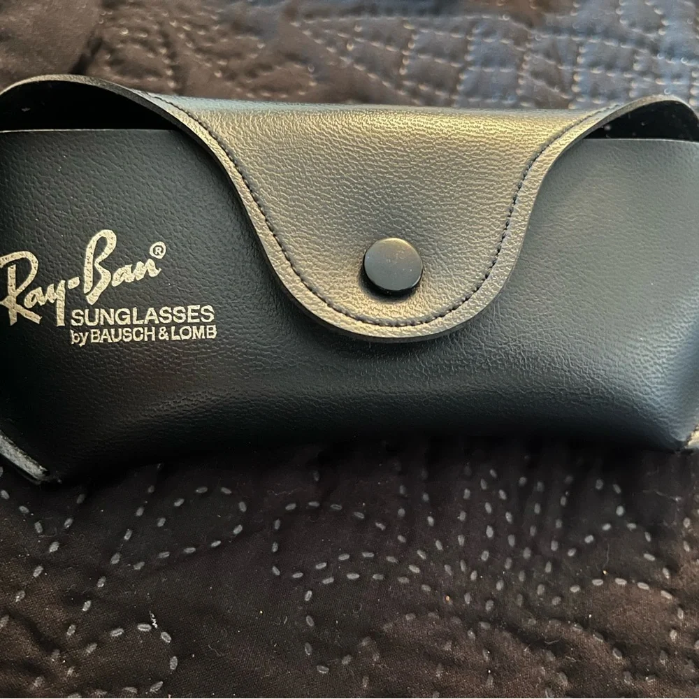 Classic Brown Ray-bans. Worn a few times. - Picture 4 of 4